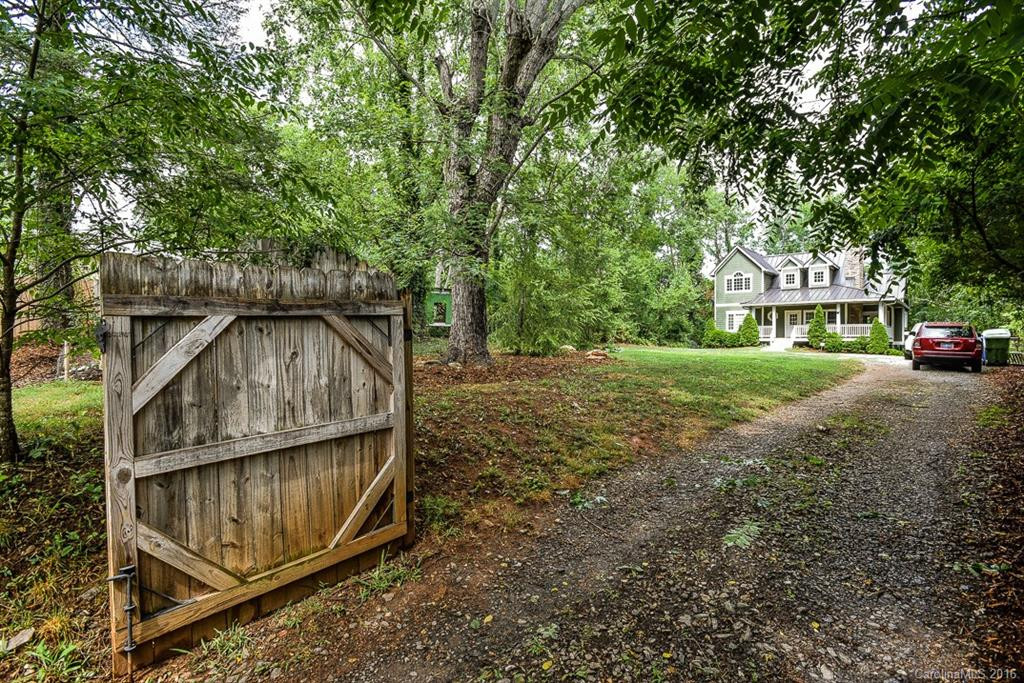 130 Merchant Street - Photo 2