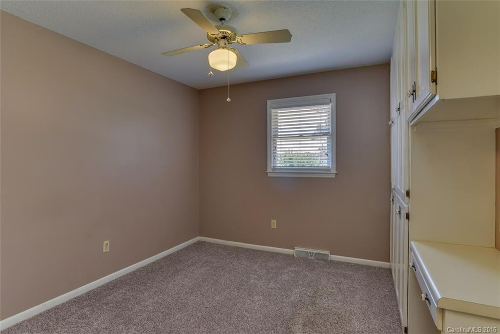 130 Lakewood Drive - Photo 11