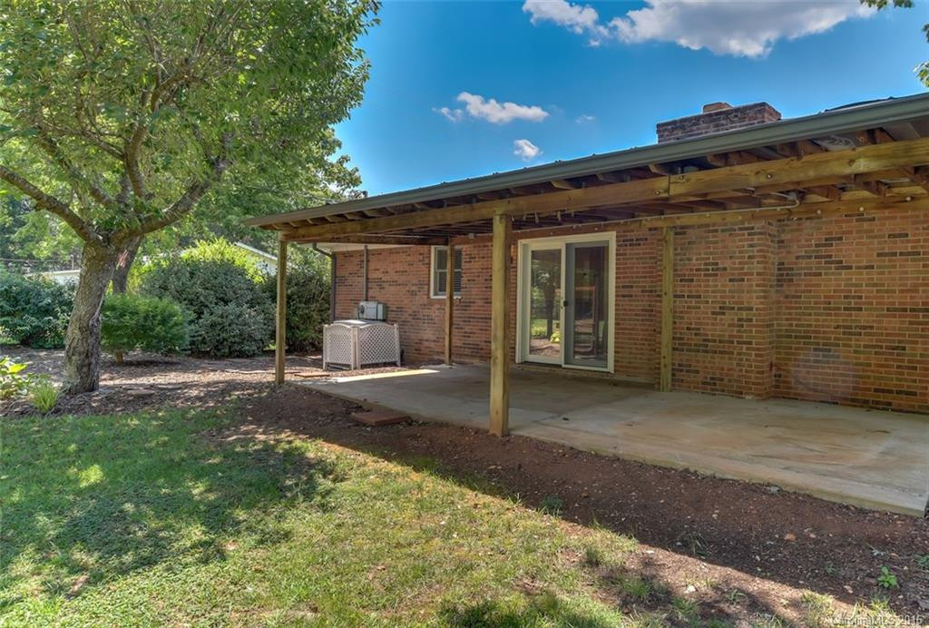 130 Lakewood Drive - Photo 18