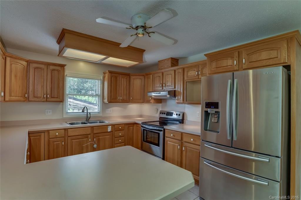 130 Lakewood Drive - Photo 9