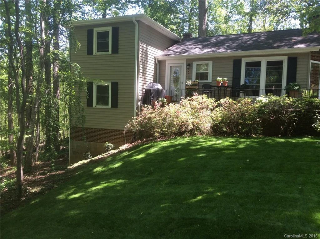 230 Fernwood Drive