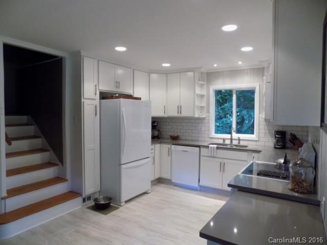 230 Fernwood Drive - Photo 11
