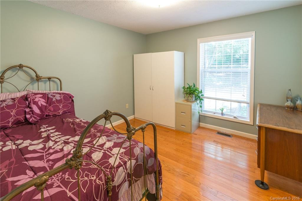 111 Brierbrook Road - Photo 12