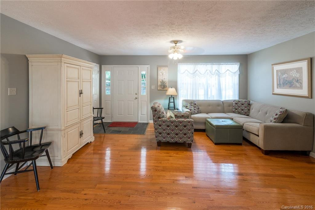 111 Brierbrook Road - Photo 5