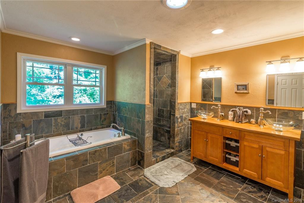 111 Brierbrook Road - Photo 9