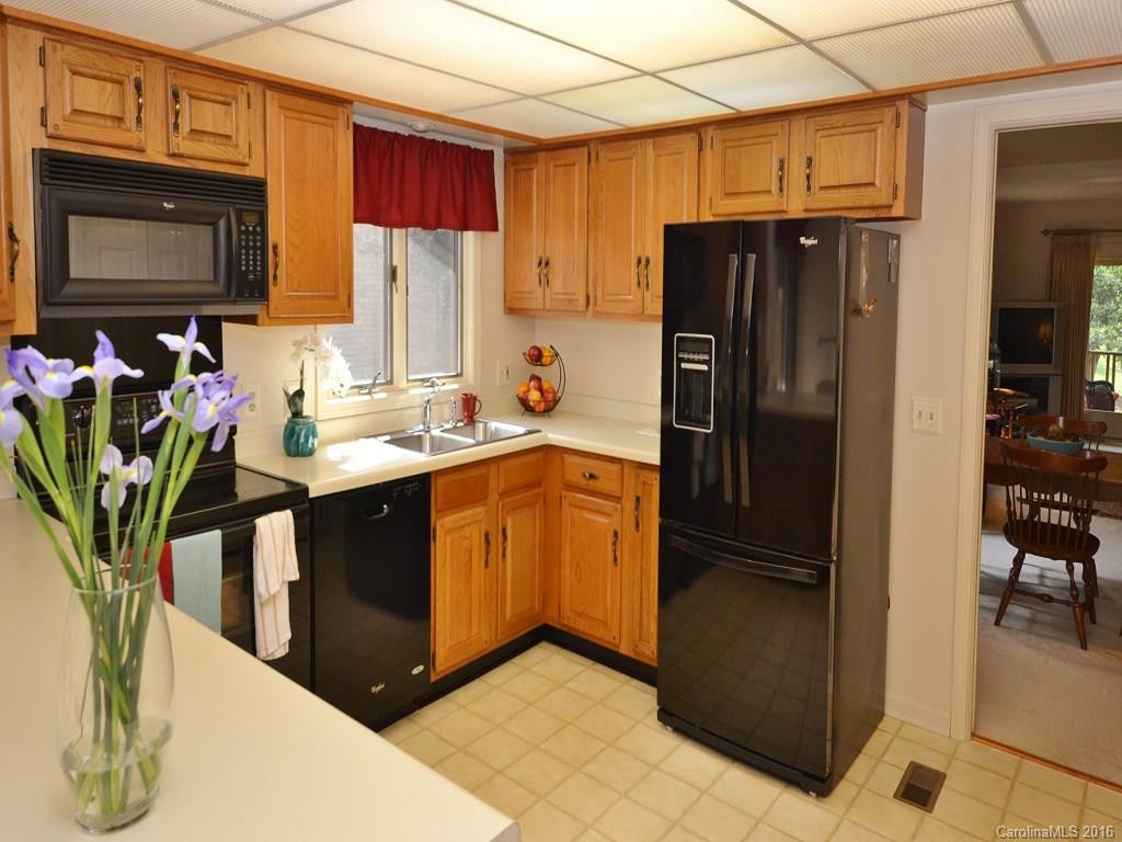 705 Red Oak Drive #705 - Photo 3