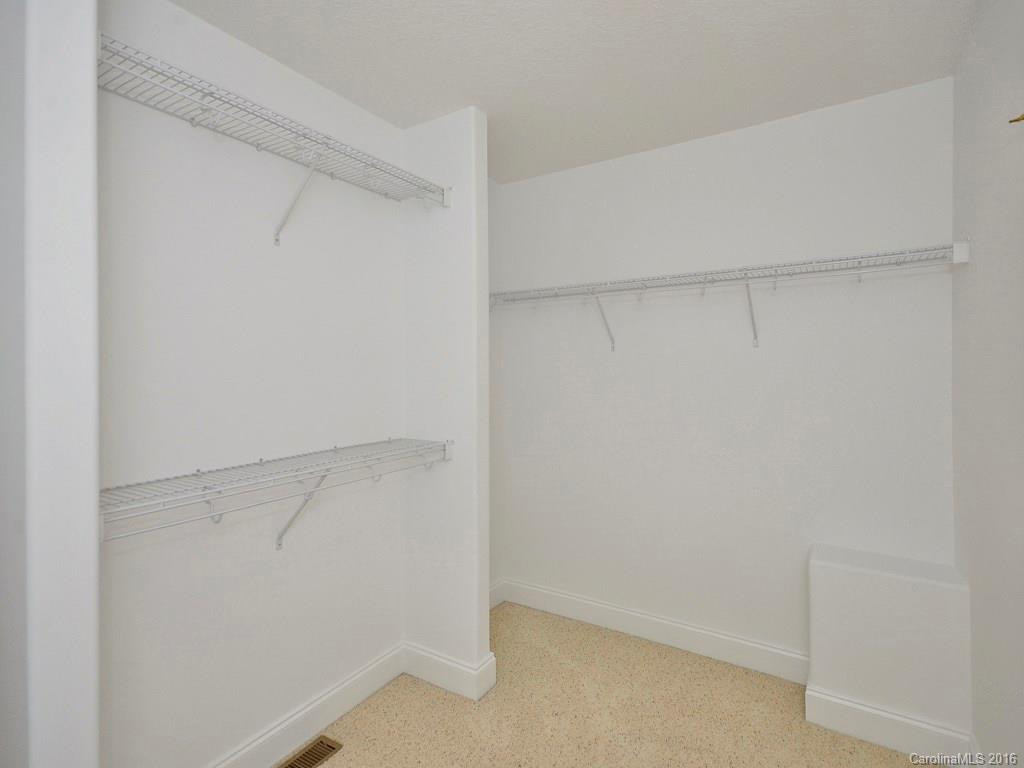 11 Holiday Drive - Photo 15