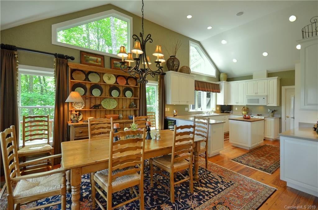 688 Rochester Drive - Photo 13