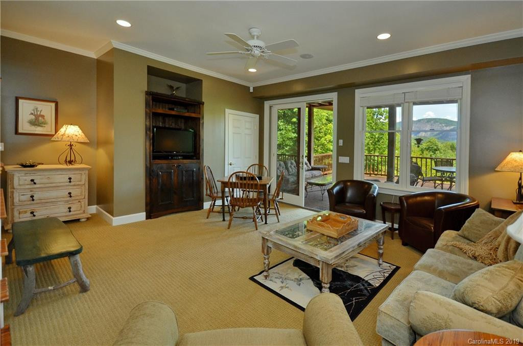 688 Rochester Drive - Photo 24