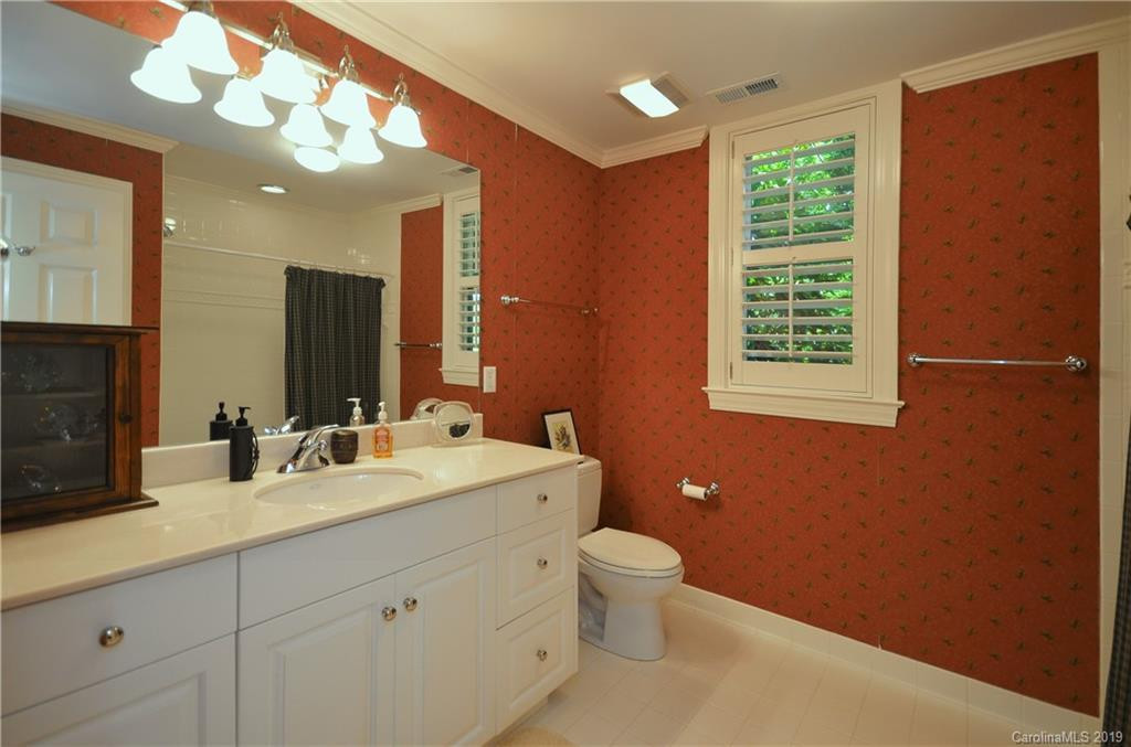 688 Rochester Drive - Photo 28