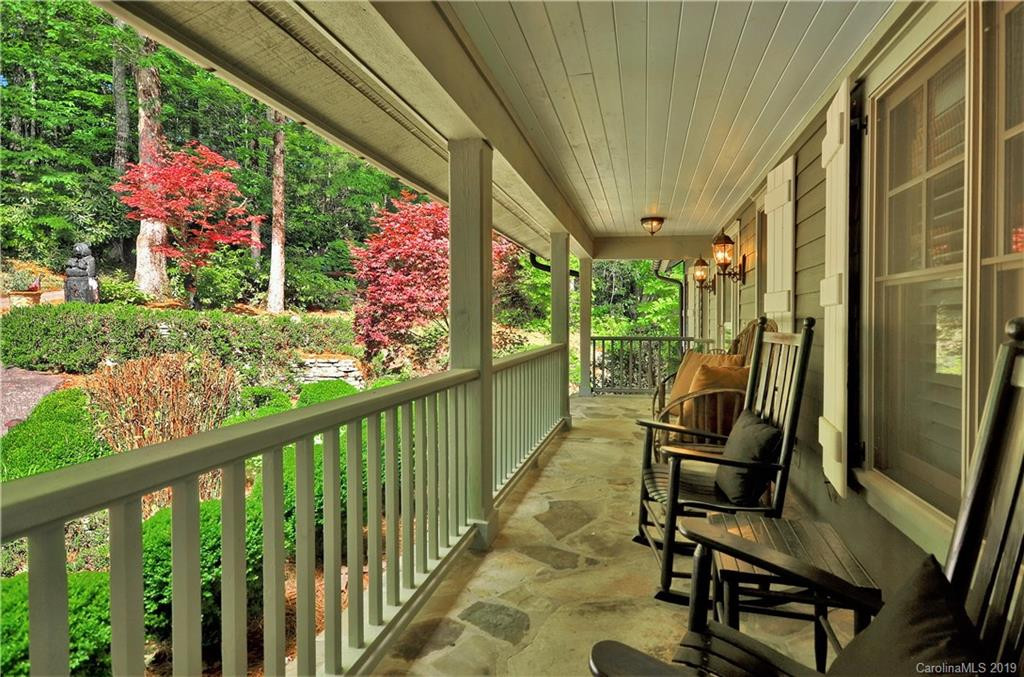 688 Rochester Drive - Photo 4