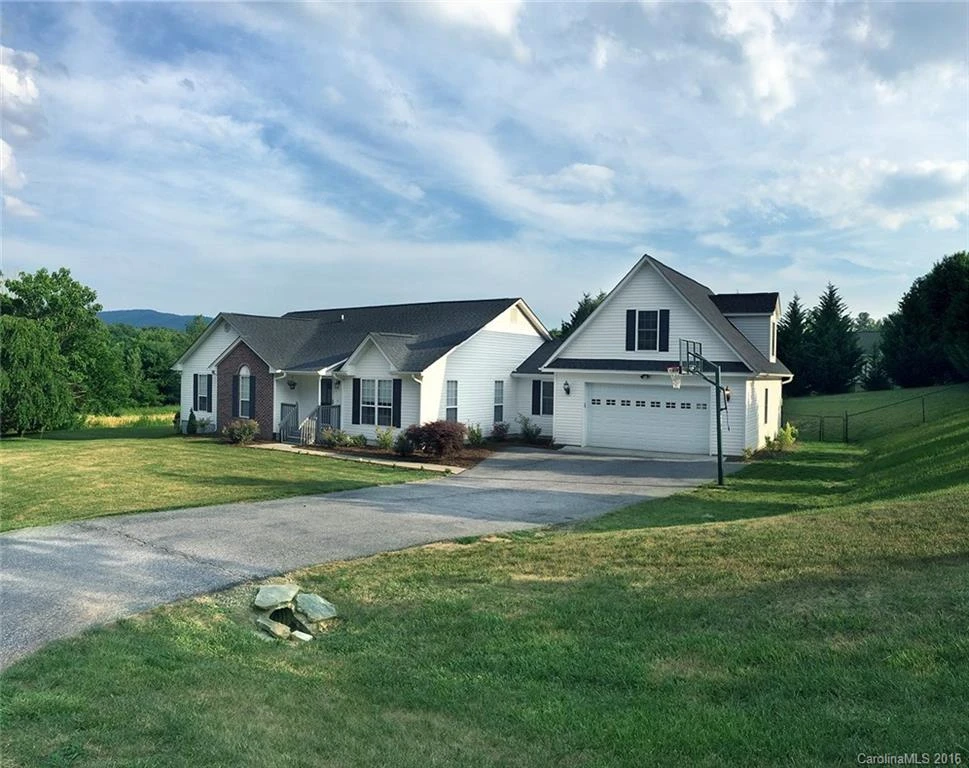 14 Cane Creek Circle