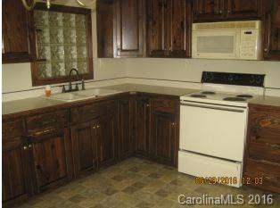 1009 Dysartville Road - Photo 2