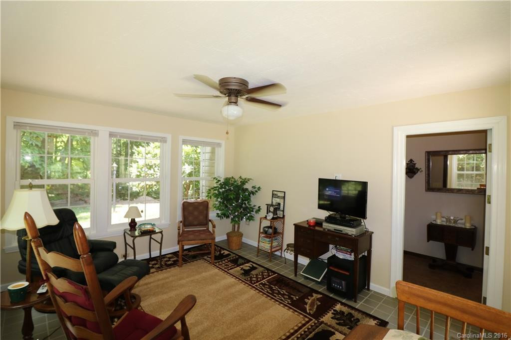 1002 High Vista Drive - Photo 5