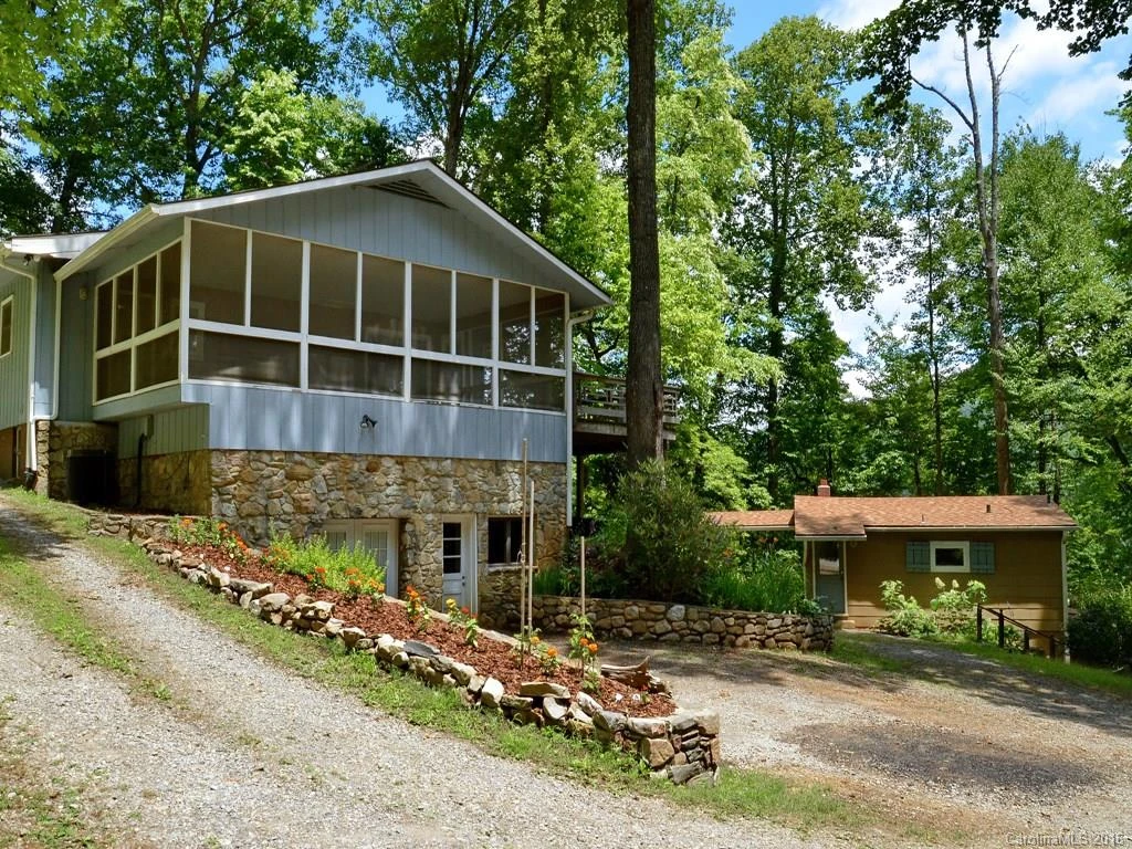 1001 NC Hwy 9 None
