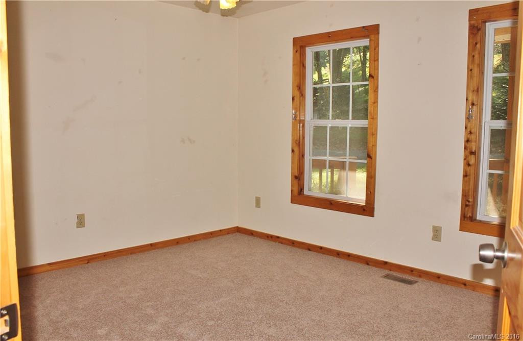 135 Mountaineer Road - Photo 15