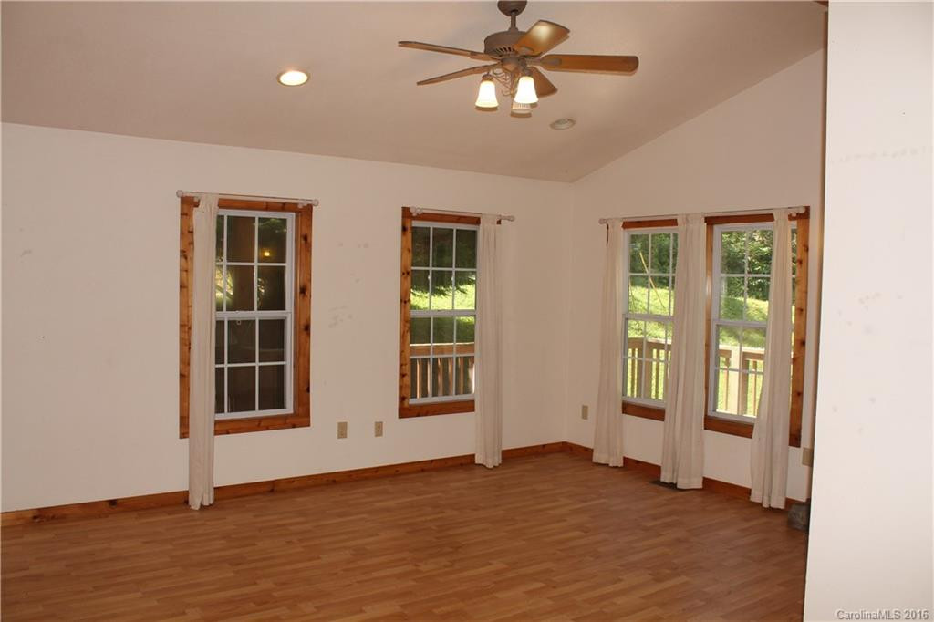135 Mountaineer Road - Photo 16