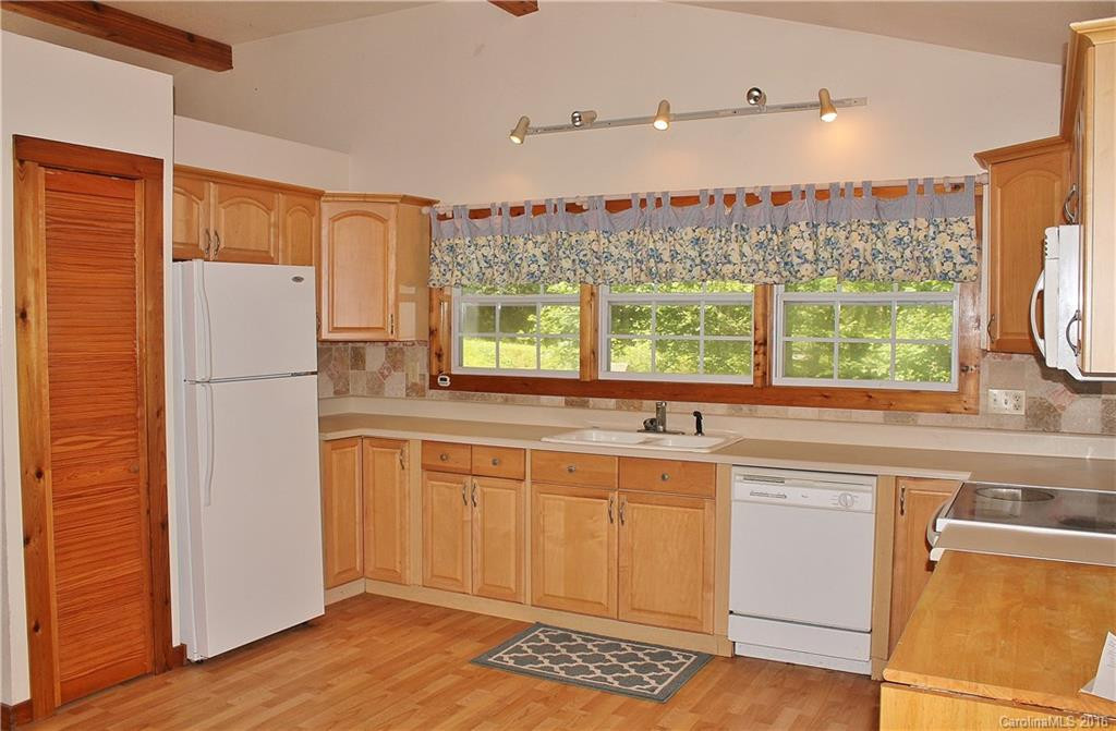 135 Mountaineer Road - Photo 7