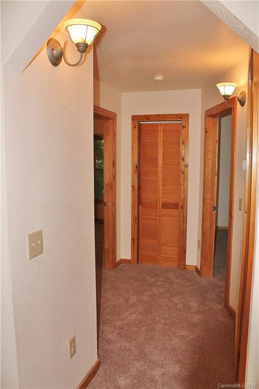 135 Mountaineer Road - Photo 10