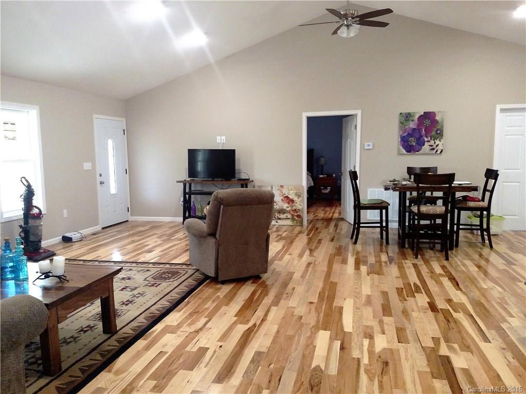 324 Old Rogers Lane - Photo 3