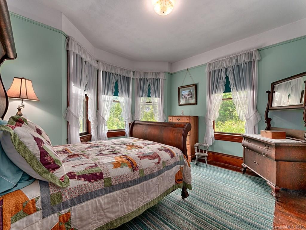 2412 Stackhouse Road - Photo 11