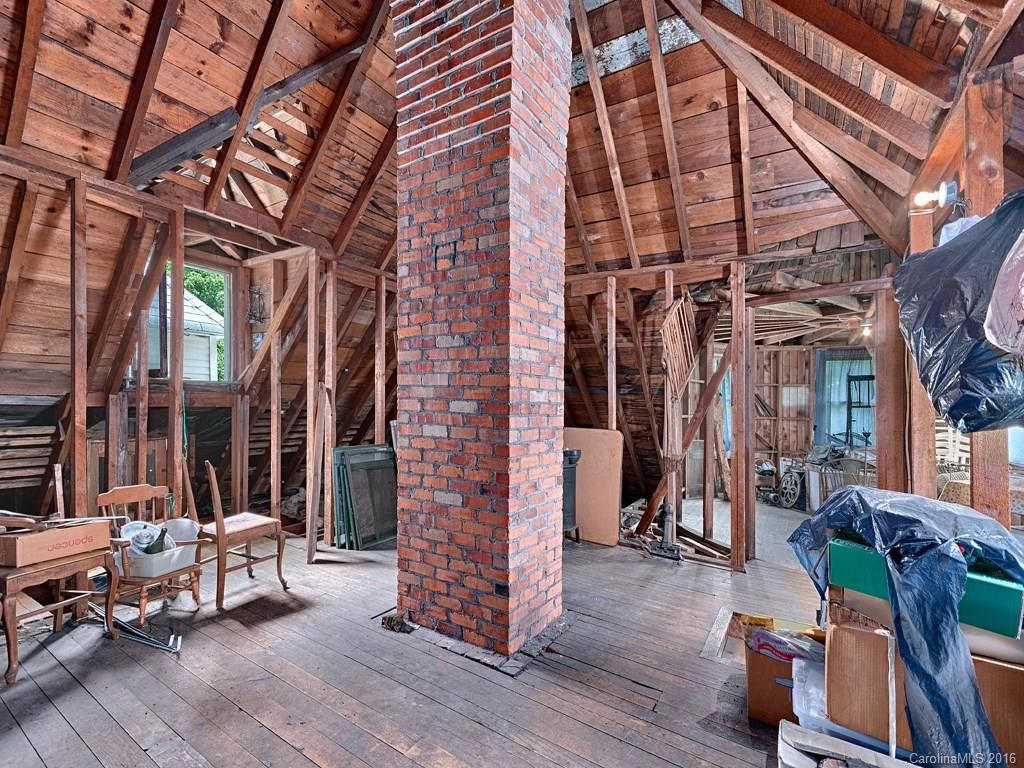 2412 Stackhouse Road - Photo 17
