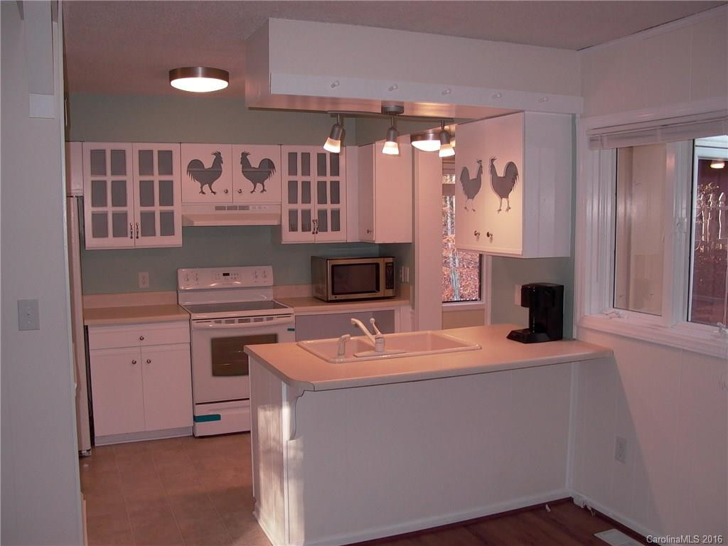 101 Fox Run - Photo 2
