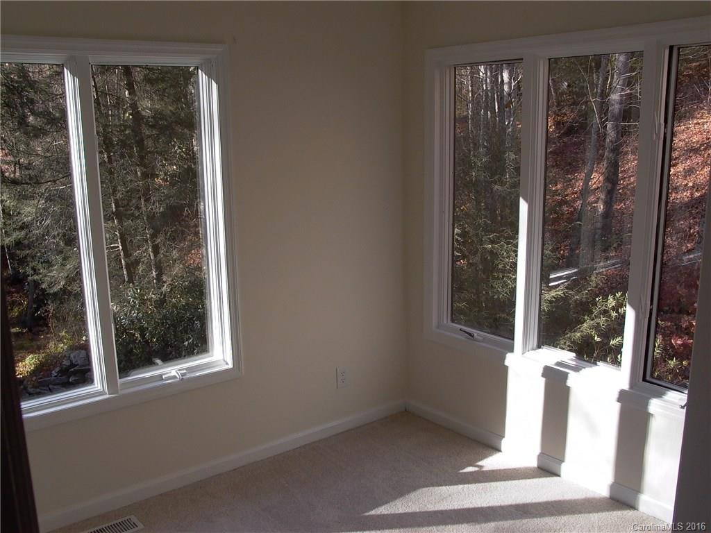 101 Fox Run - Photo 8