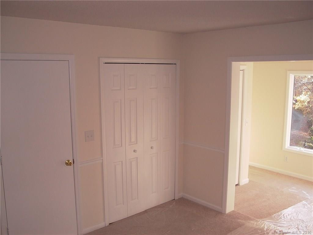 101 Fox Run - Photo 10