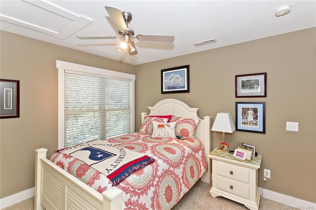 2 Oak Springs Drive - Photo 18