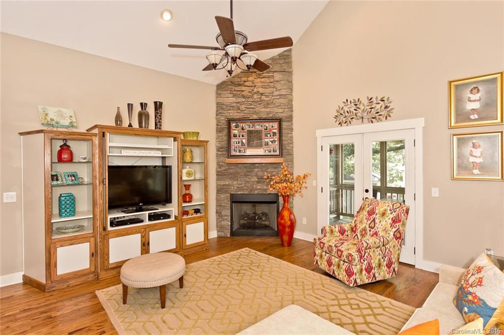2 Oak Springs Drive - Photo 3