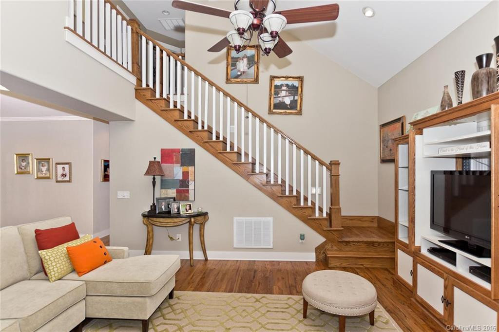 2 Oak Springs Drive - Photo 5