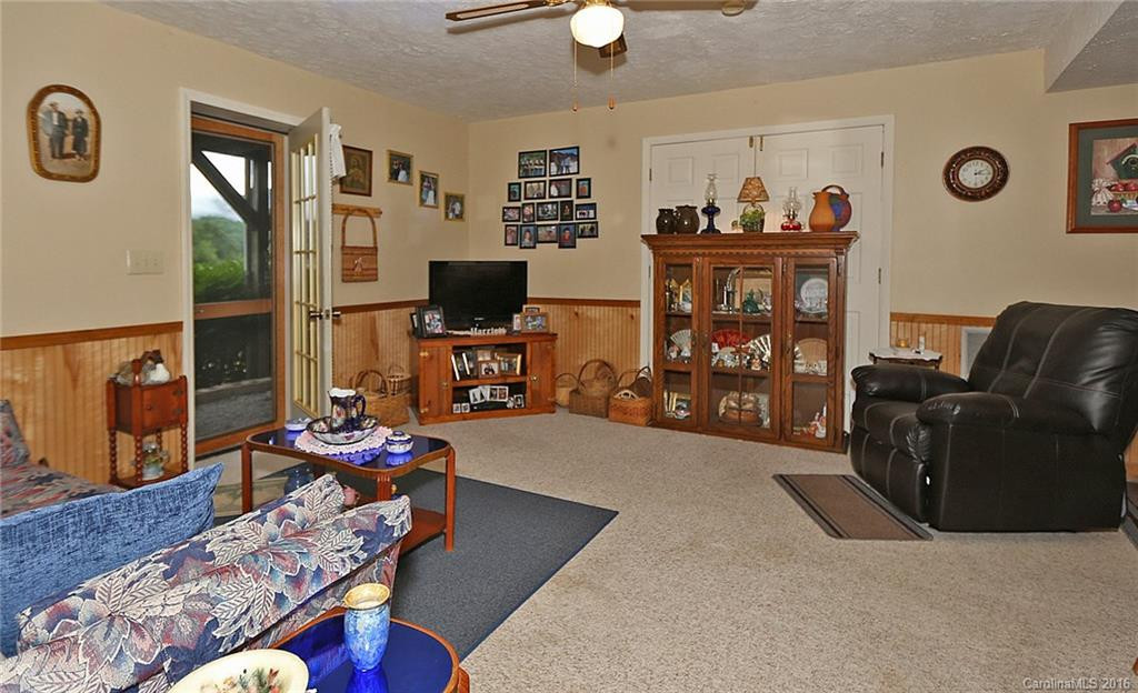 138 Fawn Way - Photo 15