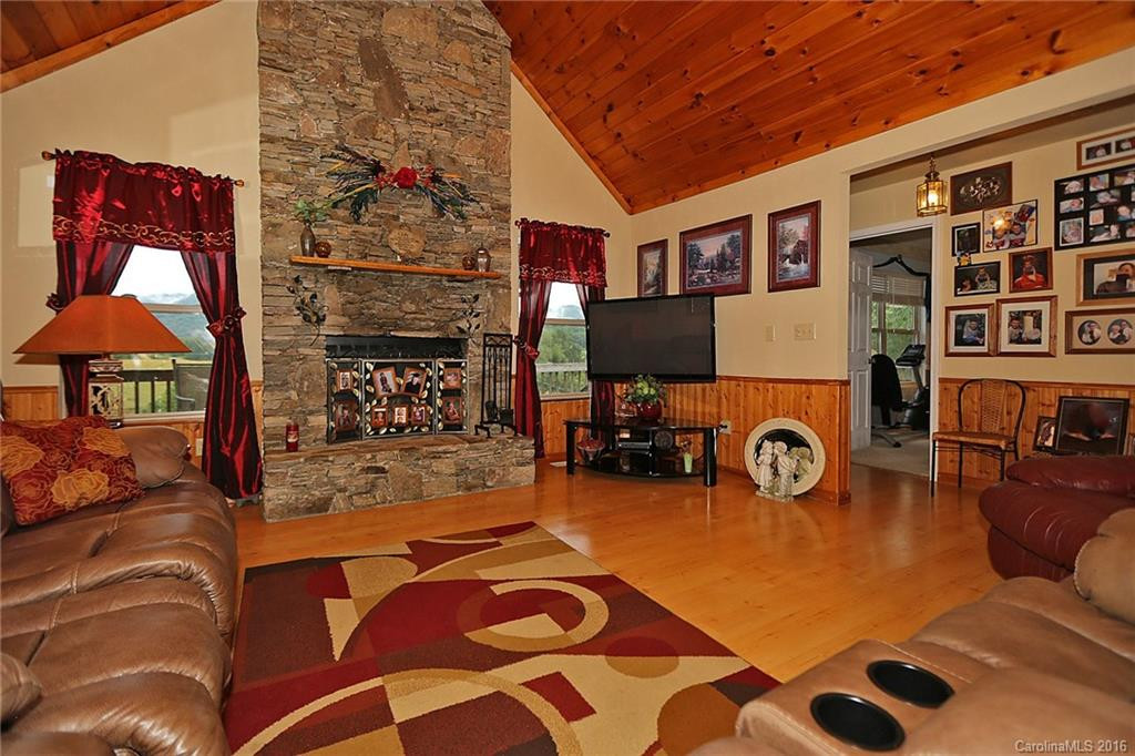 138 Fawn Way - Photo 3