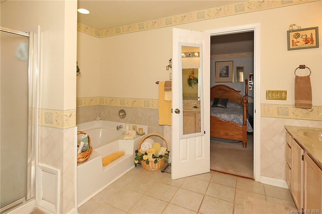 138 Fawn Way - Photo 9