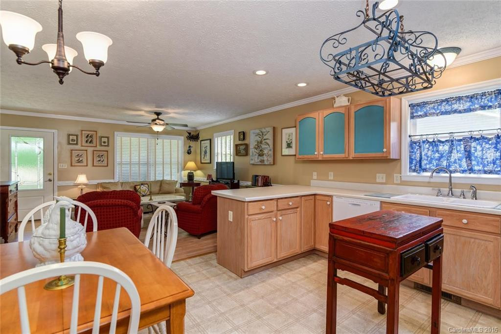 6 Fernwood Avenue - Photo 3
