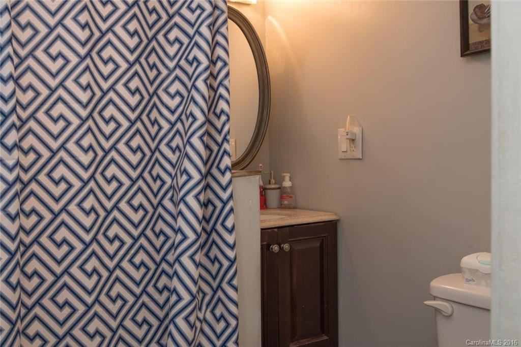 178 Chestnut Street - Photo 15