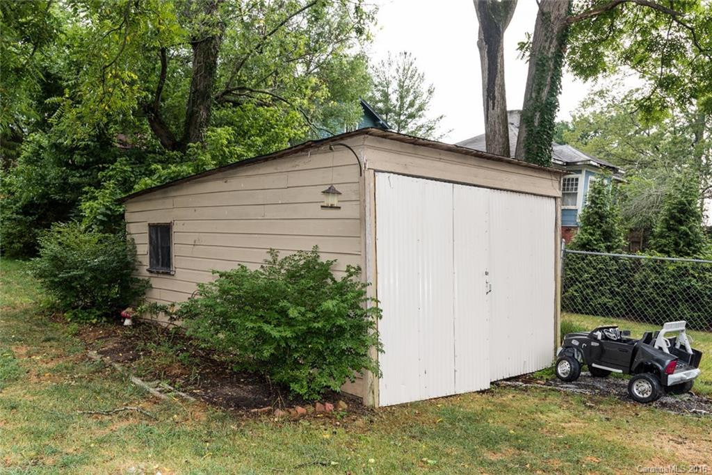 178 Chestnut Street - Photo 18