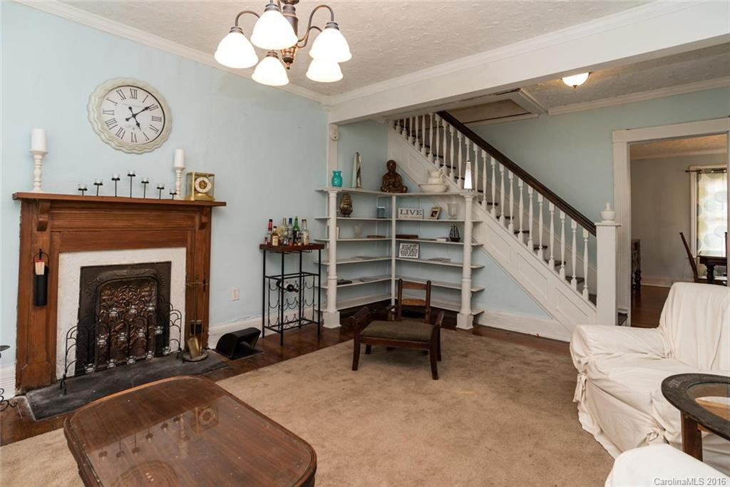 178 Chestnut Street - Photo 3
