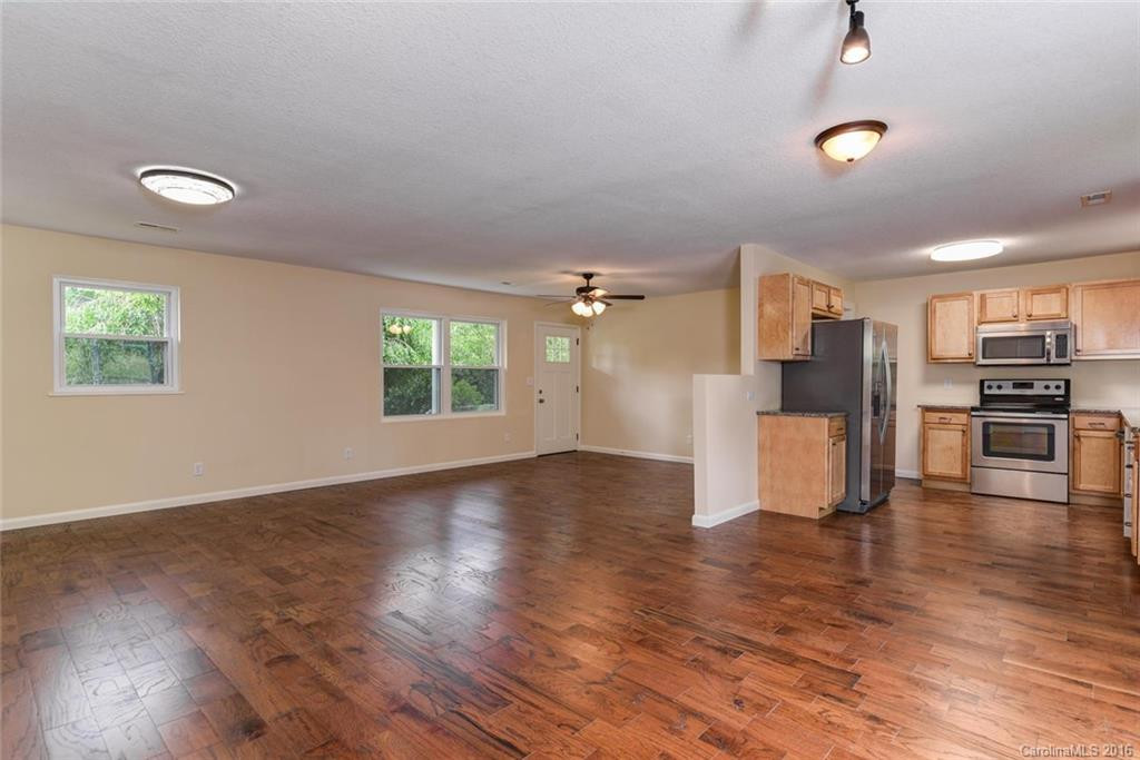 4 Hamburg Lane - Photo 6