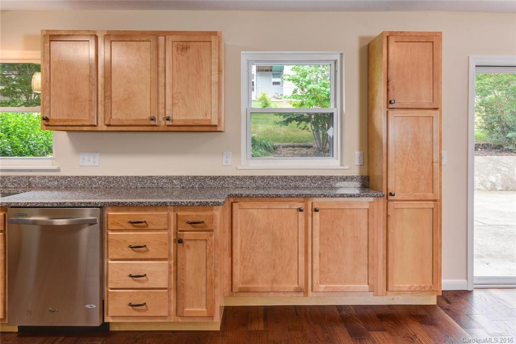 4 Hamburg Lane - Photo 9