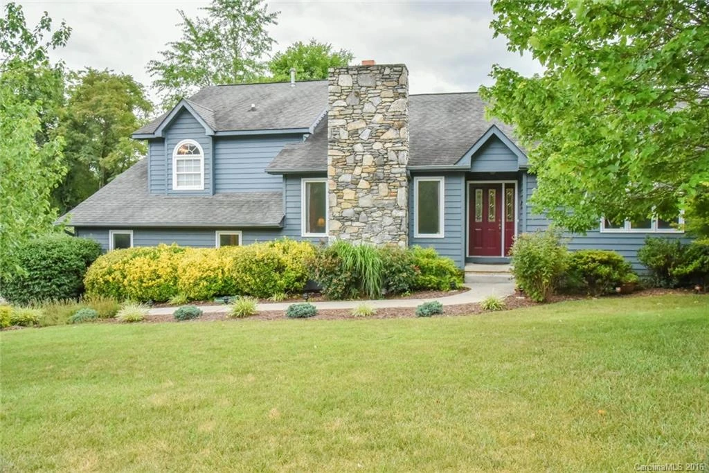 2 Jaks Ridge Drive