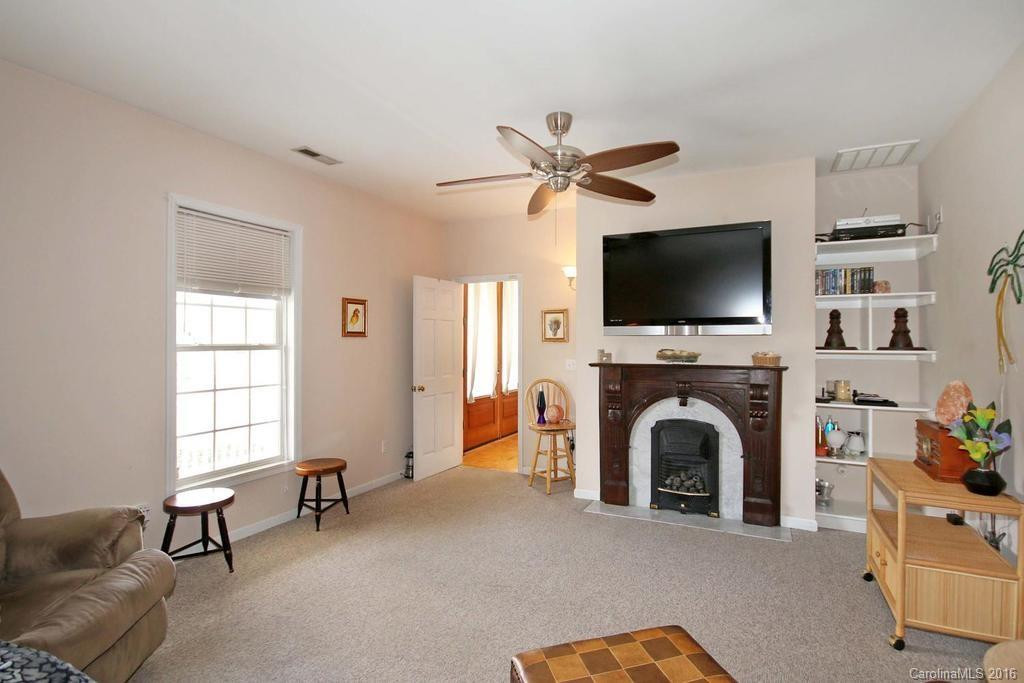 380 Hazelhurst Lane - Photo 14