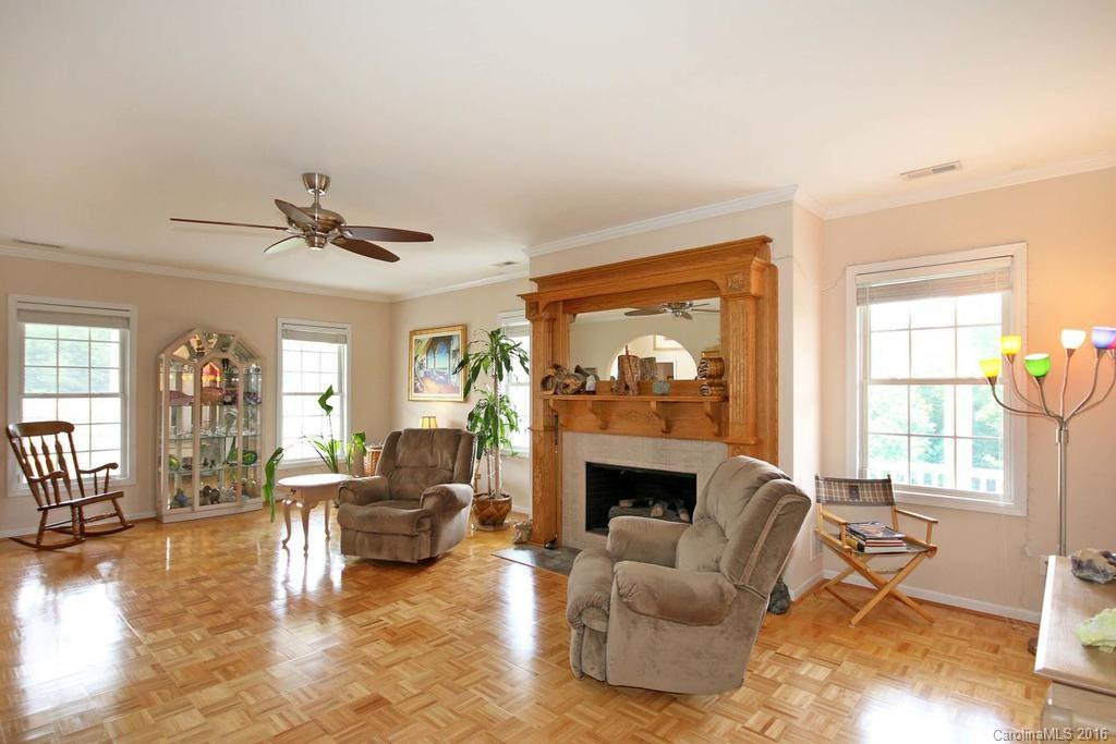 380 Hazelhurst Lane - Photo 6
