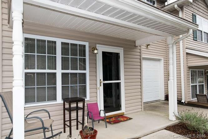 423 Wiltshire Circle #133 - Photo 2