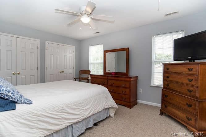 423 Wiltshire Circle #133 - Photo 13