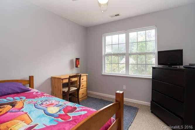 423 Wiltshire Circle #133 - Photo 16