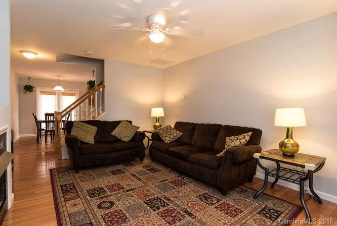 423 Wiltshire Circle #133 - Photo 3