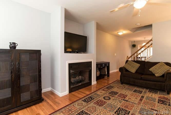 423 Wiltshire Circle #133 - Photo 4