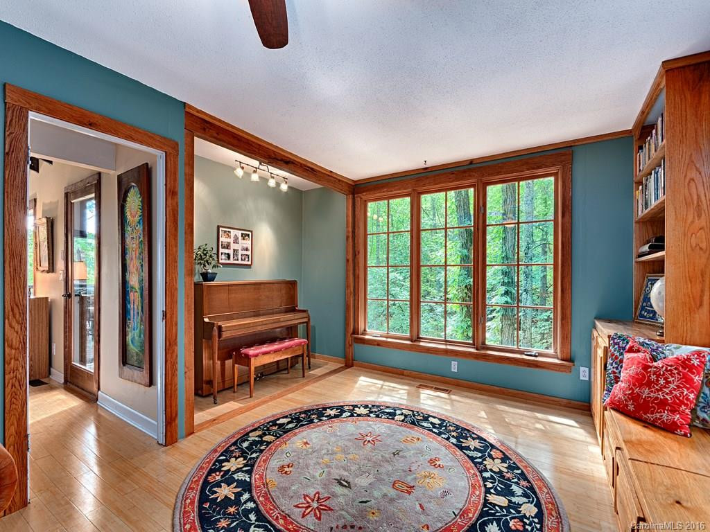549 Little Cove Drive - Photo 9